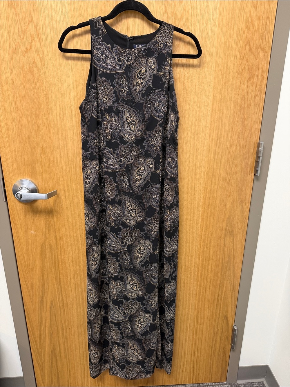 Harold’s 90s Y2K Paisley Sleeveless Slip Maxi Dress in Black and Taupe